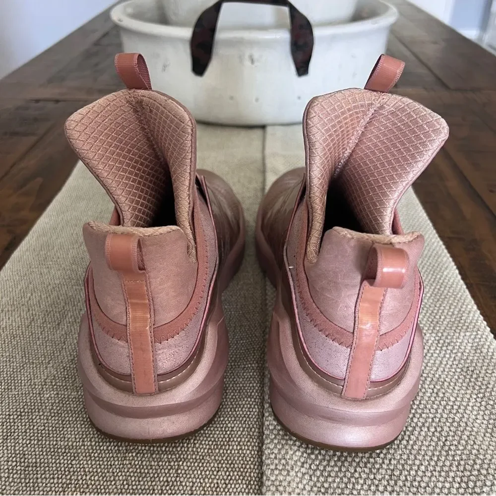 Puma Pink Faux Reptile Slip-On Sneakers Size 7.5